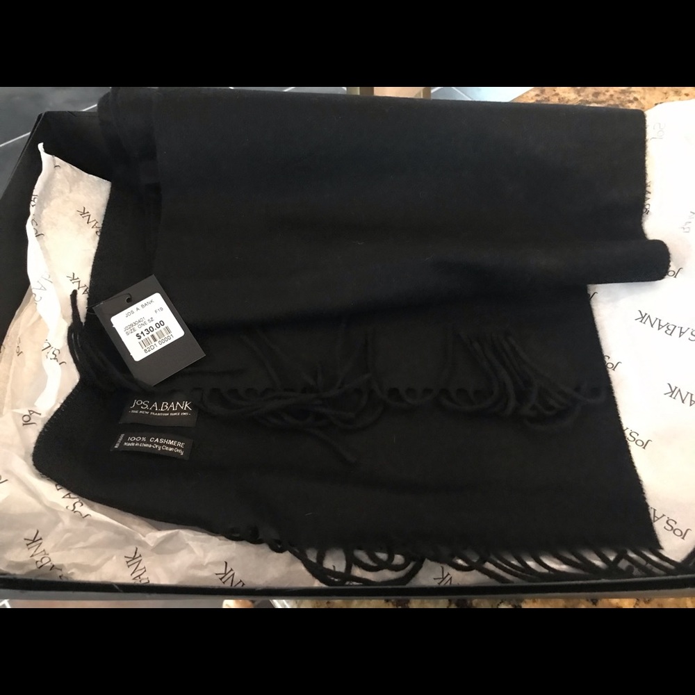 JoS A Bank Cashmere Scarf black